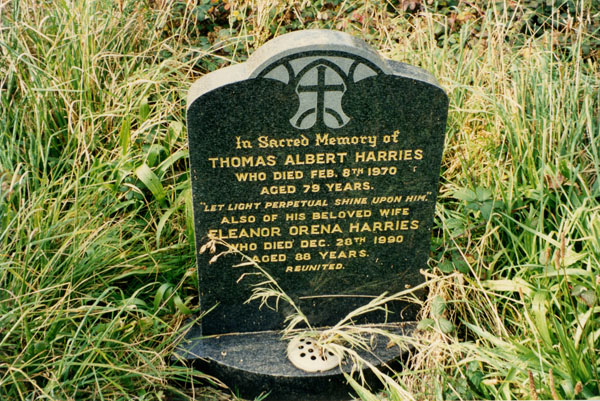 Headstone of Thomas Albert Harries who died February 8 1970 aged 79 years and his wife Eleanor Orena Harries who died Dec 28th 1990 aged 88 years